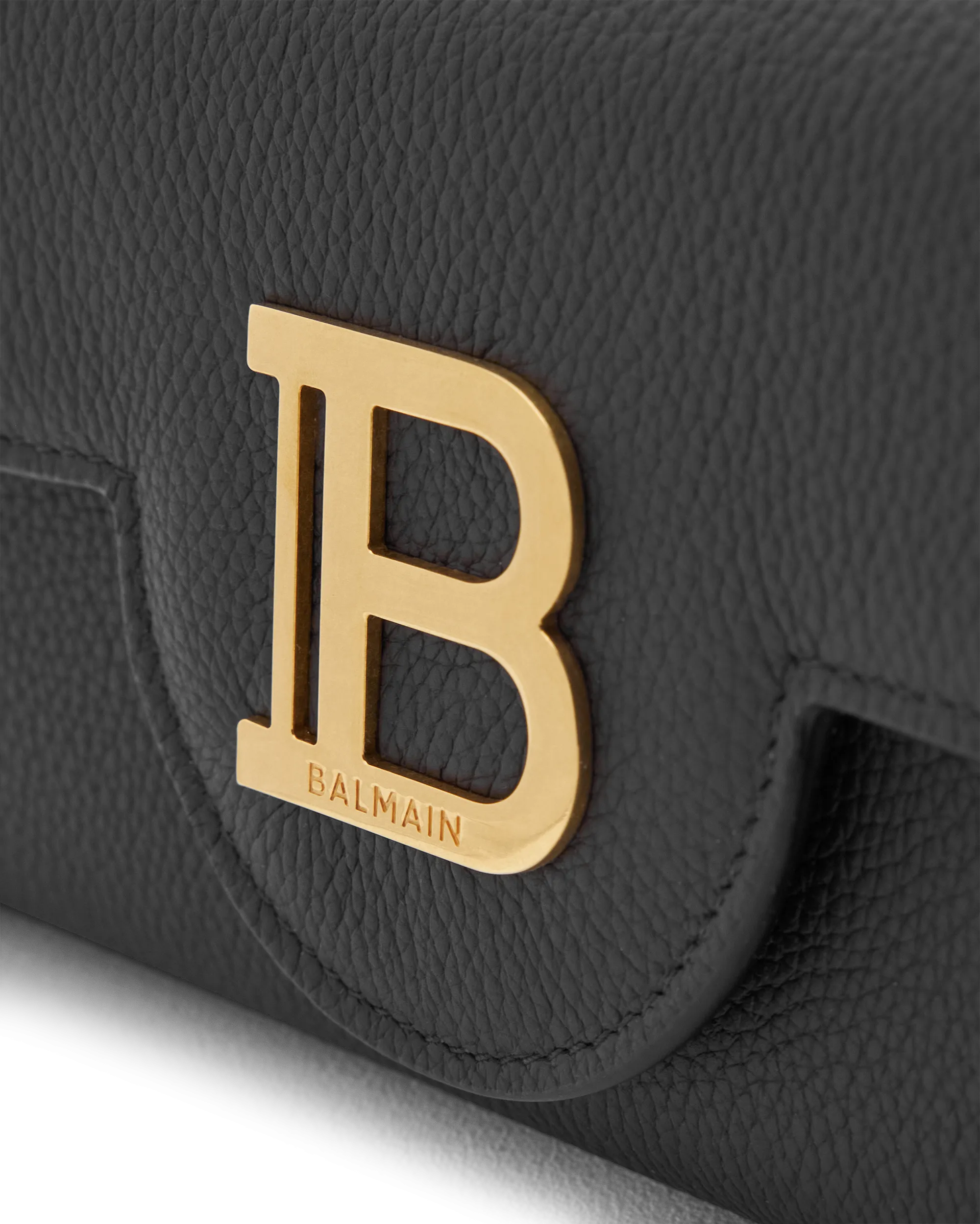 B-Buzz Grained Leather Wallet On Chain