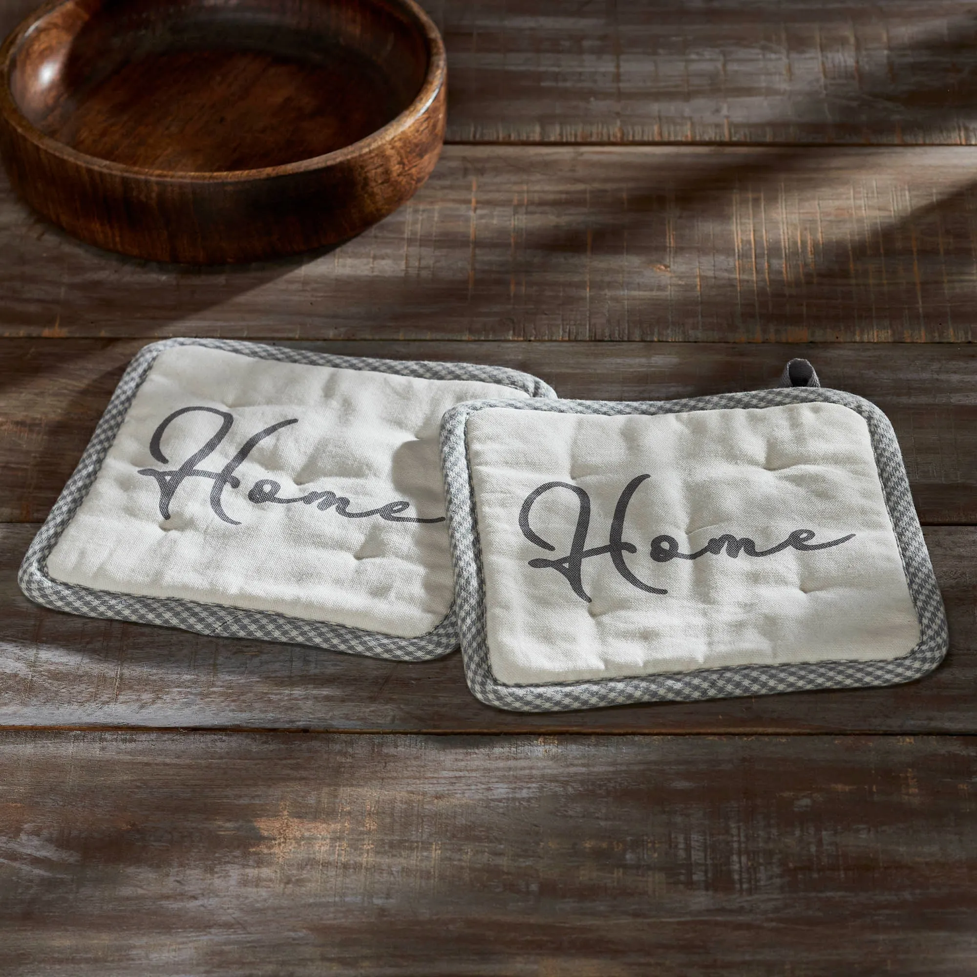 Finders Keepers Home Pot Holder Set of 2 8x8