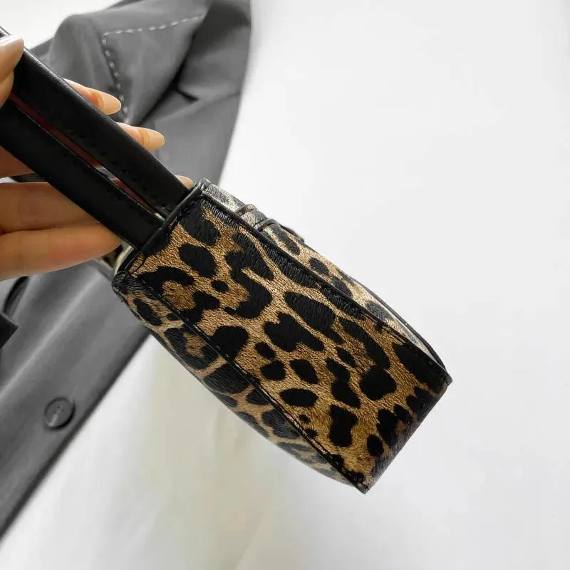 Leopard Underarm Bags Medium Women Zipper Belt Buckle Style Zipper Handbags