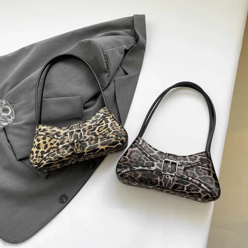 Leopard Underarm Bags Medium Women Zipper Belt Buckle Style Zipper Handbags