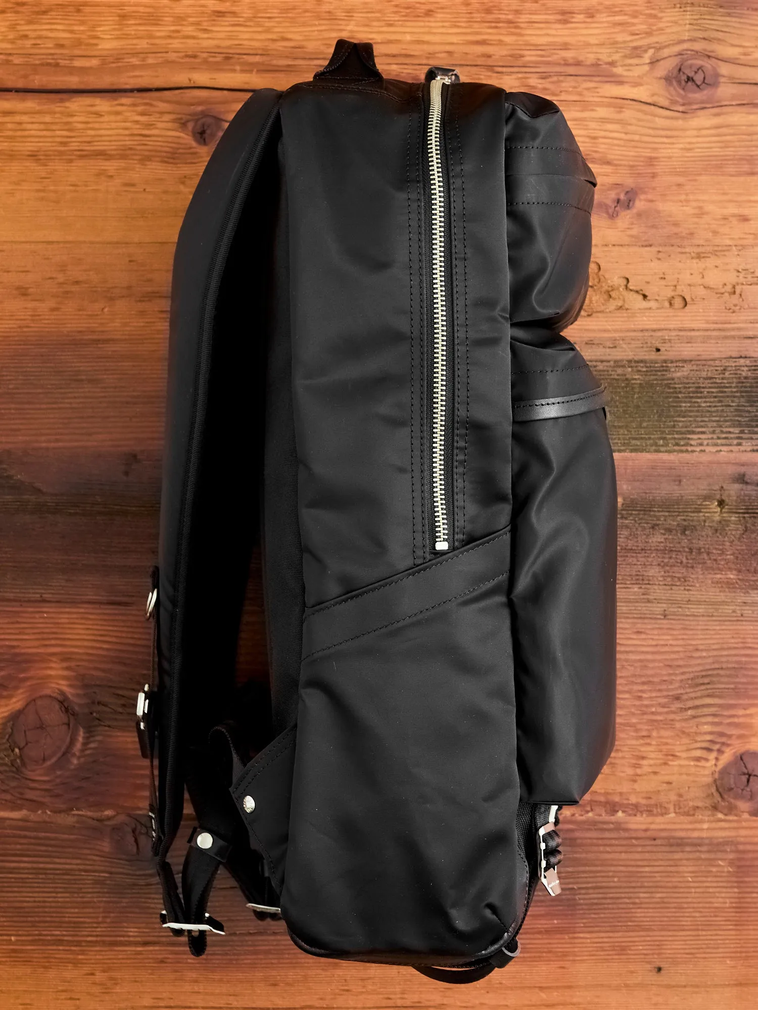 Lightning Zip Backpack in Black