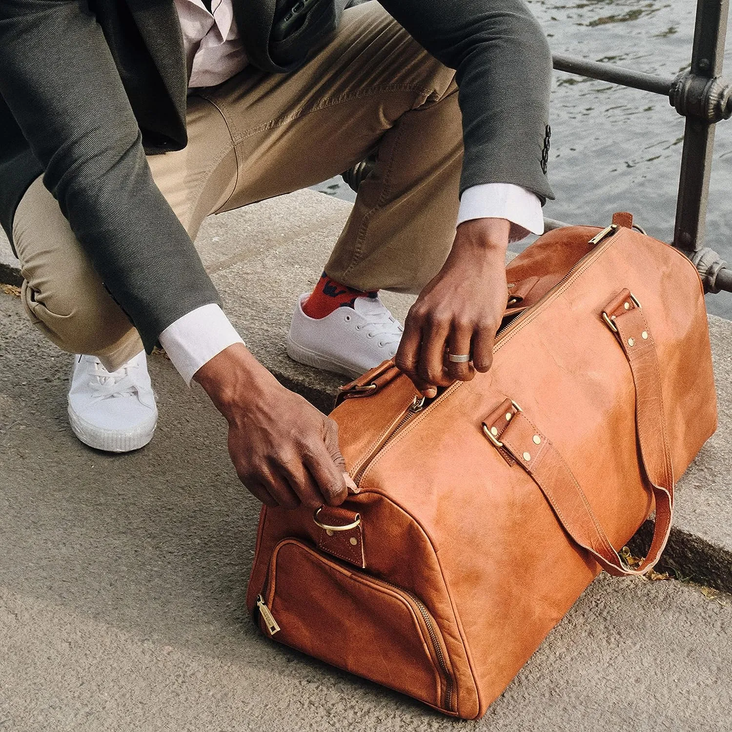 Reign Vintage Leather Duffel Bag with Shoe Compartment Brown