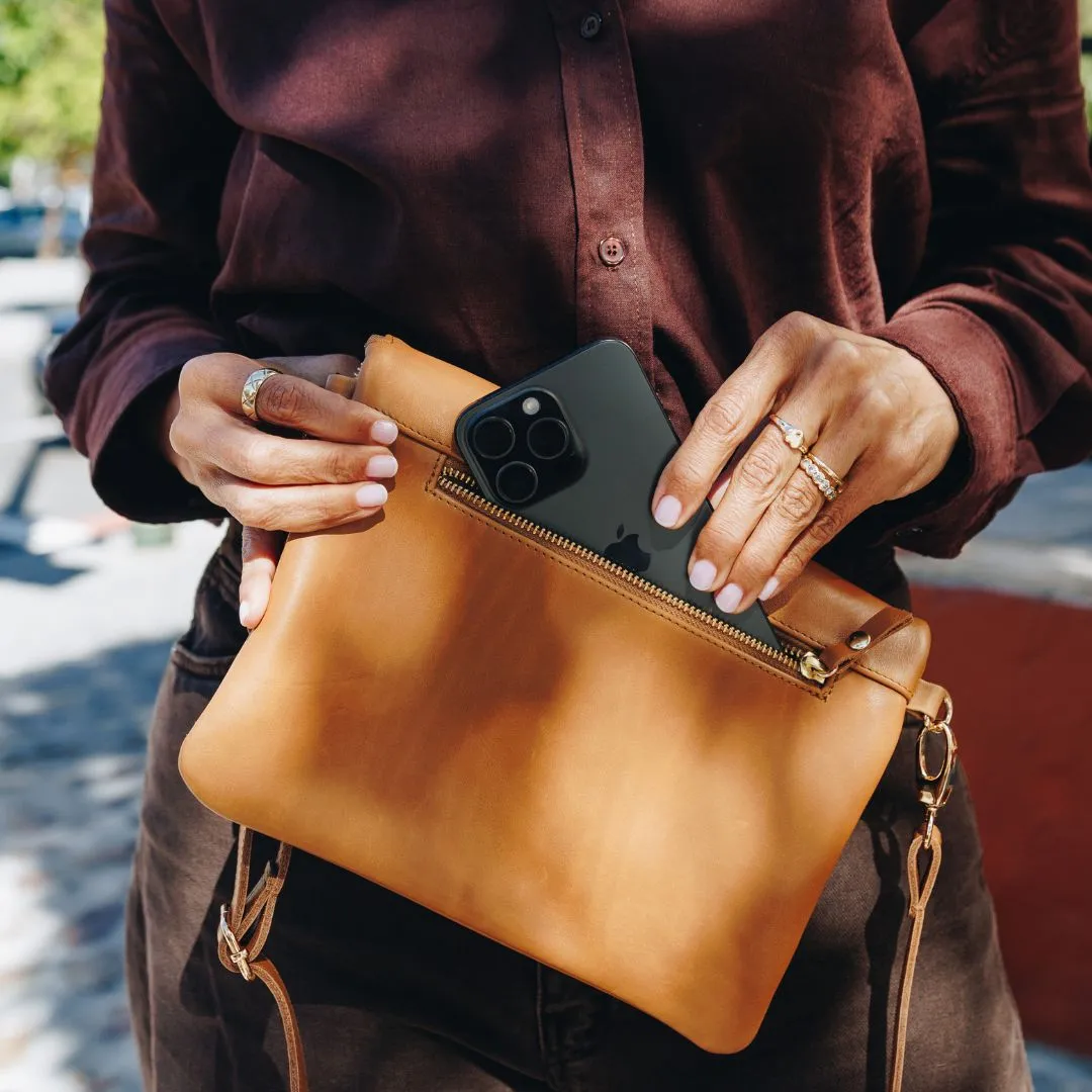 Toffee Convertible Clutch (w Gold Fittings)